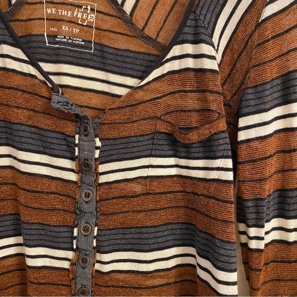 Free People Distressed Metallic Gold & Grey Strip Baseball Tee XS - Picture 3 of 4